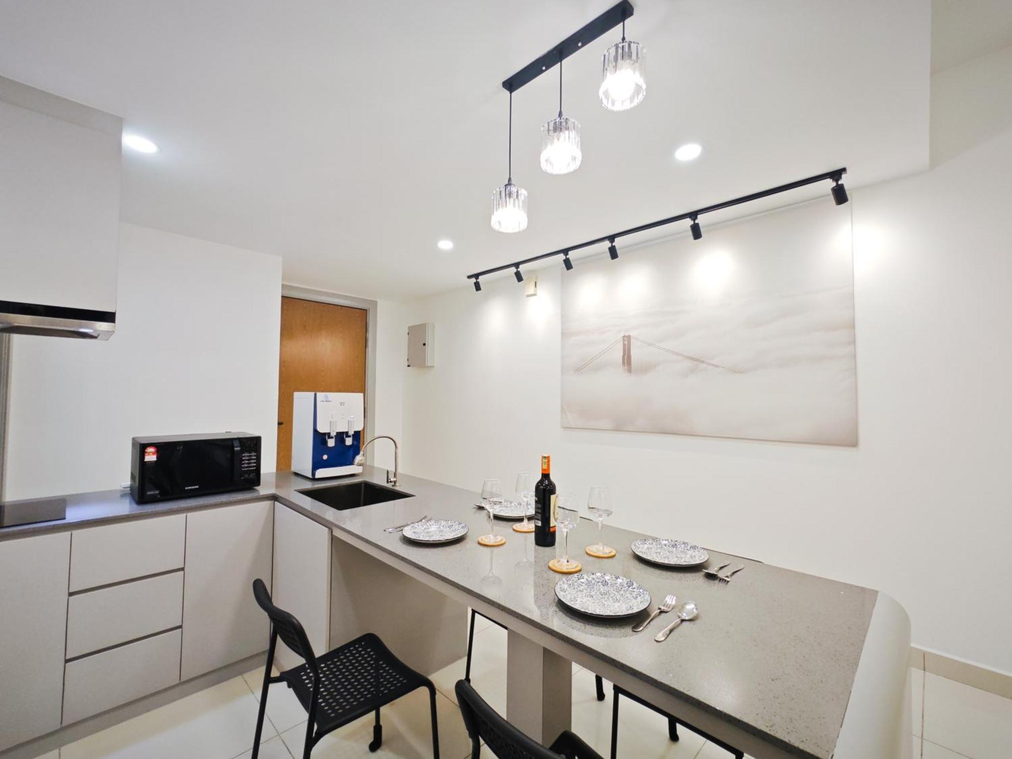 Mid Valley Southkey Mosaic 2br With Wifi 8-12pax Apartment *