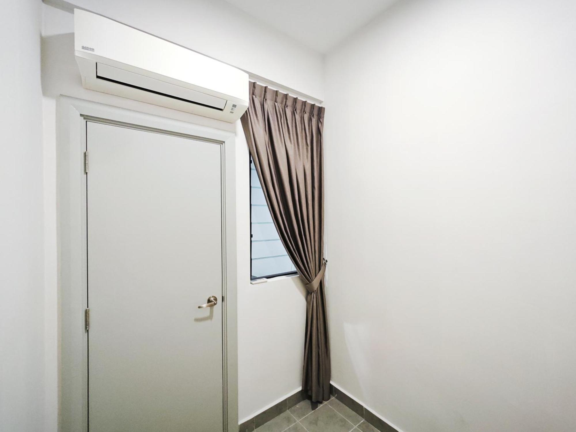Apartment Mid Valley Southkey Mosaic 2br With Wifi 8-12pax *
