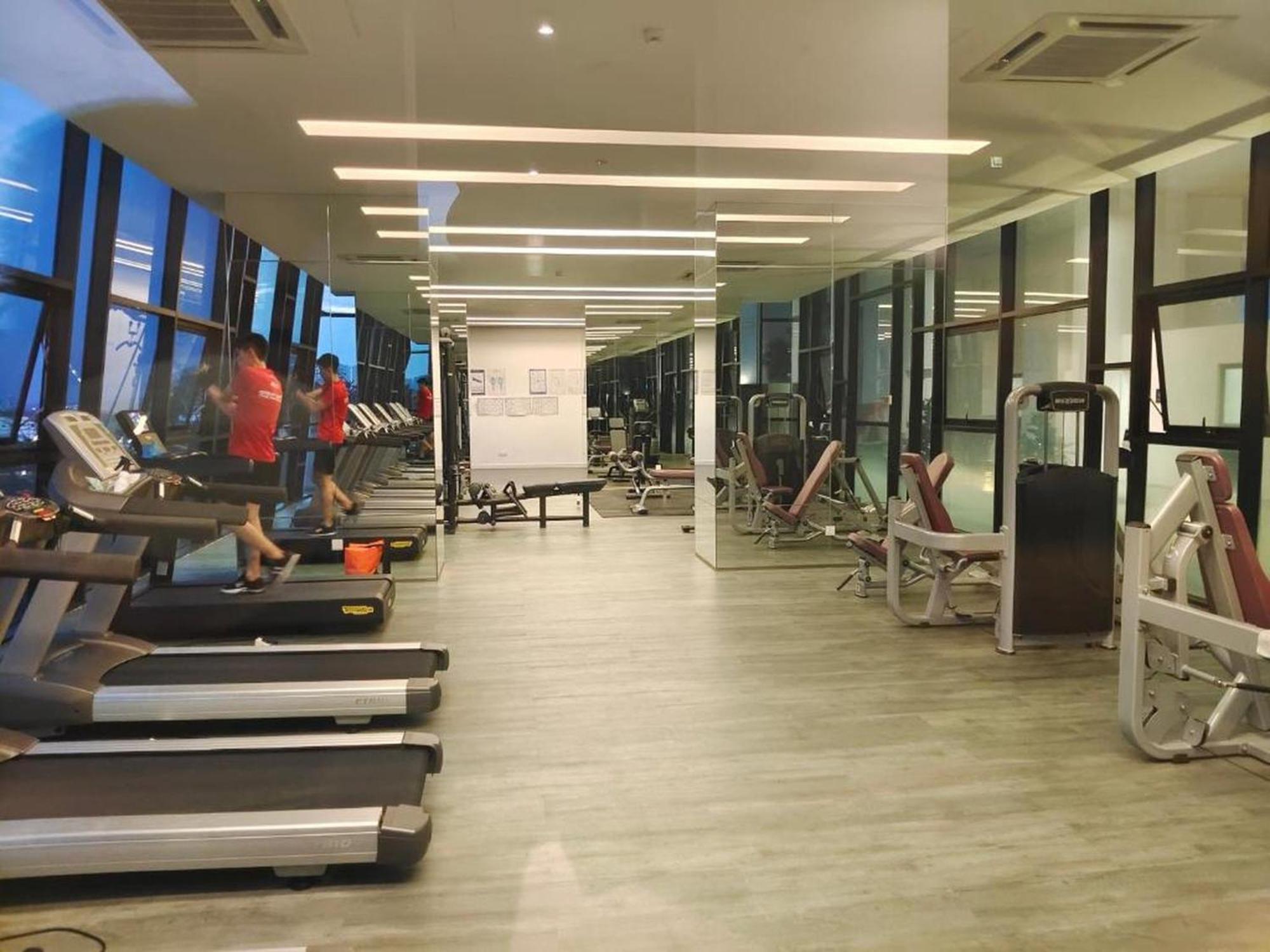 Apartment Mid Valley Southkey Mosaic 2br With Wifi 8-12pax Johor Bahru
